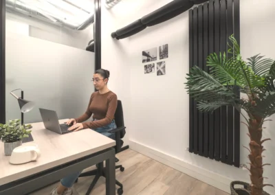 Oficina moderna corporativa en Madrid